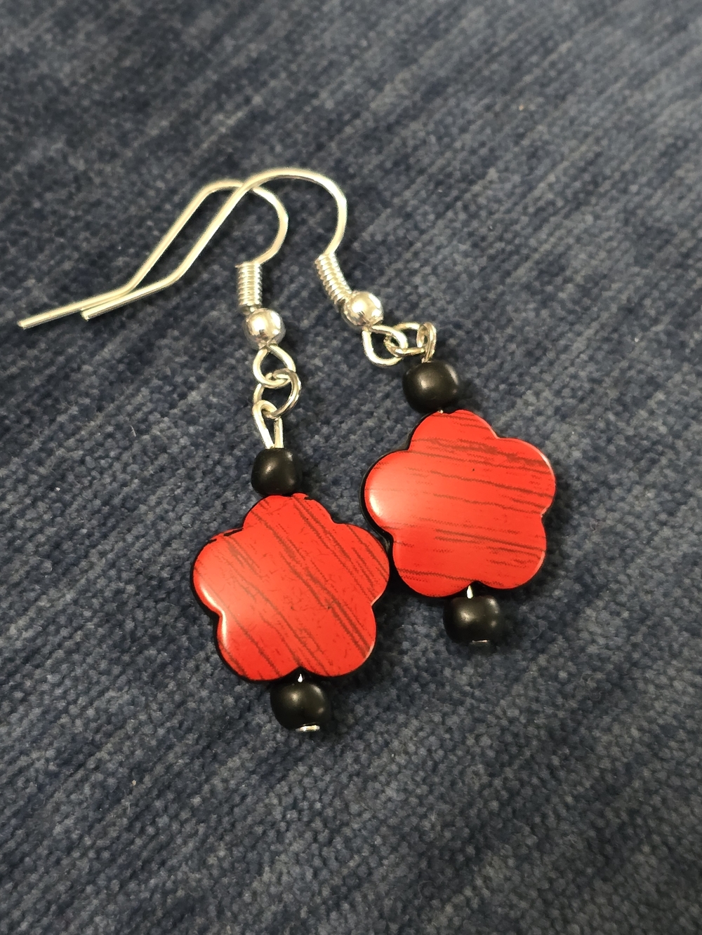 Red Flower Drop Earrings with Black Bead Accents - Picture 2 of 4